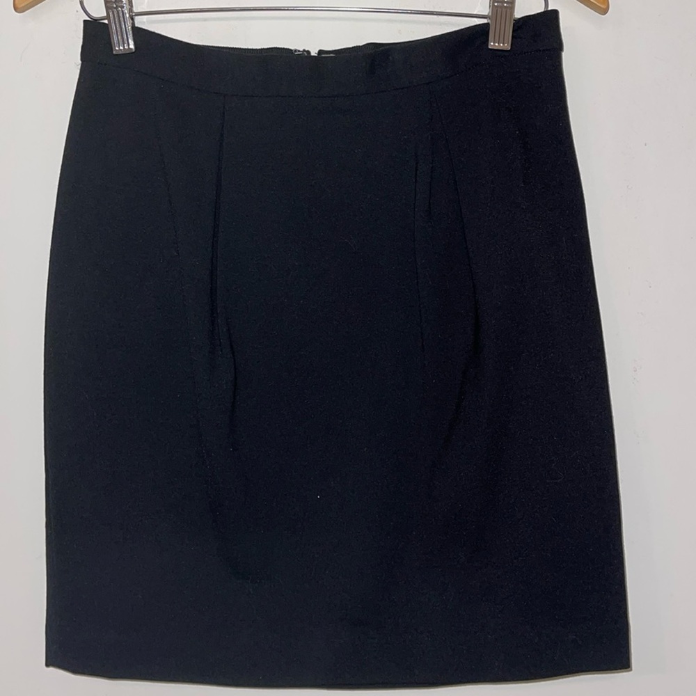 Banana Republic Stretchy Black Mini Skirt with Pleats
